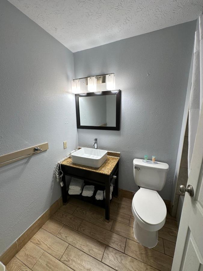 I65 Studio Suites Scottsburg Εξωτερικό φωτογραφία