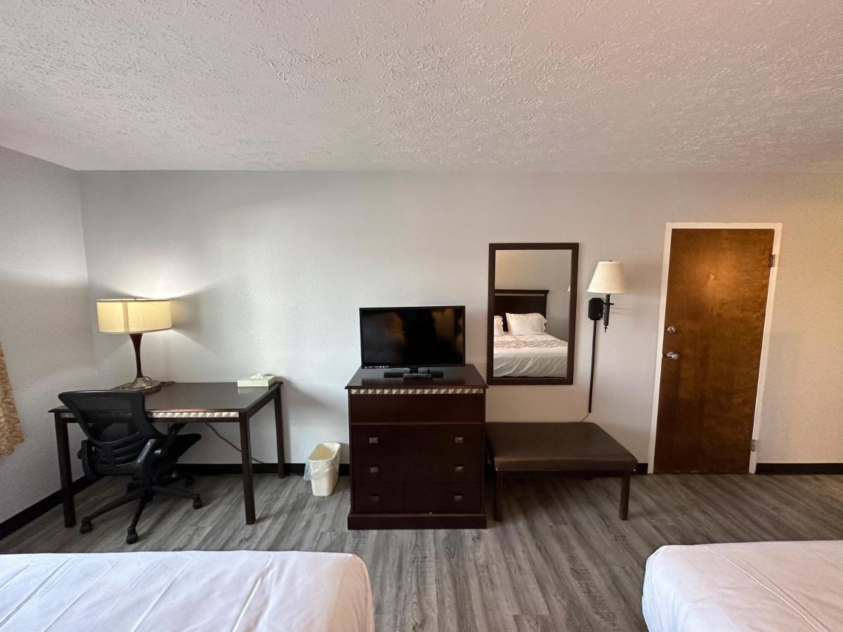 I65 Studio Suites Scottsburg Εξωτερικό φωτογραφία